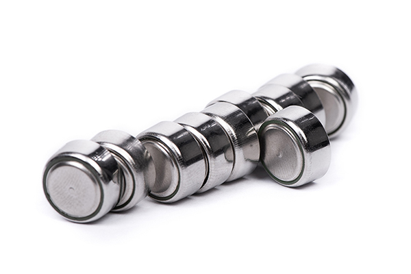 警惕!纽扣电池摄入对儿童的隐患